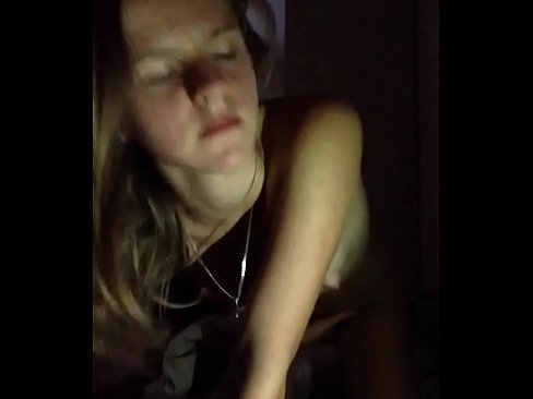 ❤️ Neska bat masturbatzen da eta cums ❌ Porno ederra gugan ❌️